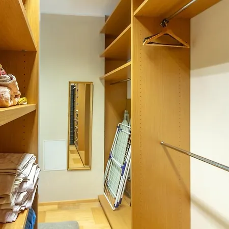 Private Entry Apartment