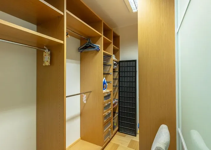 Private Entry Apartment